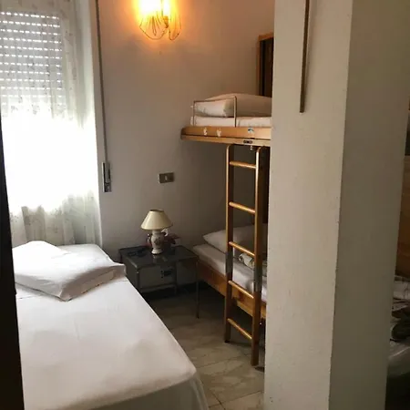 Maryhome 招待所